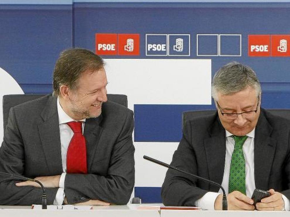José Blanco, junto a Marcelino Iglesias en la última ejecutiva federal del PSOE