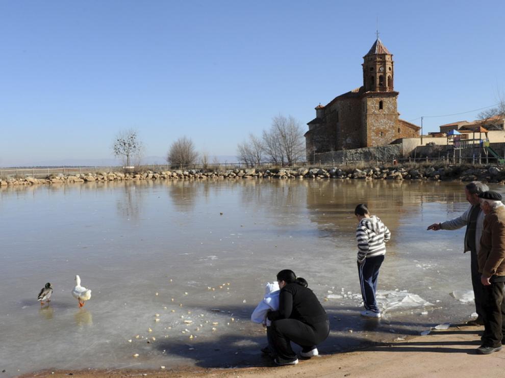 Balsa del Campillo, cerca de la capital turolense, amaneció hoy congelada