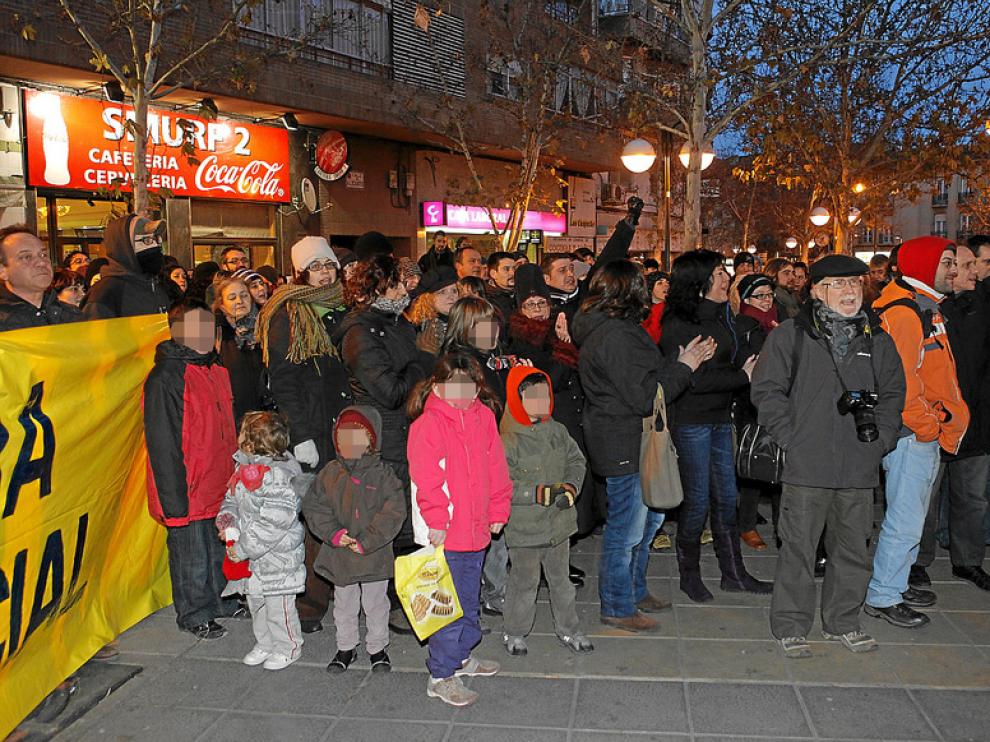 Los antidisturbios no intervinieron el sábado porque había niños.