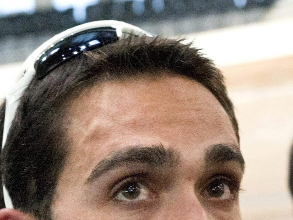 Alberto Contador atiende a los medios, hoy