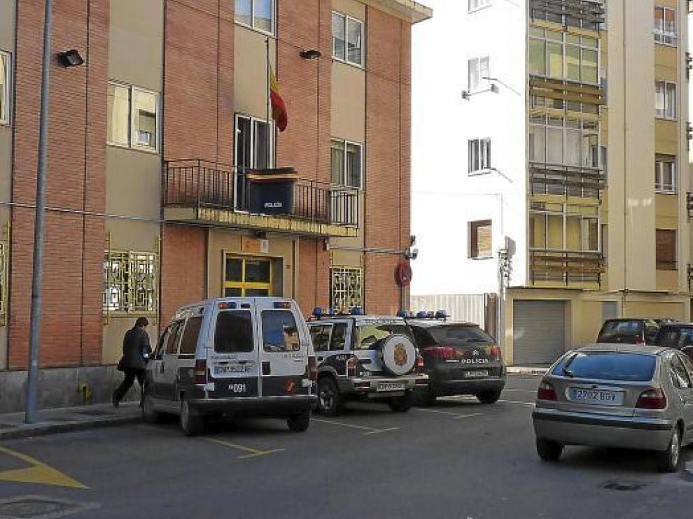 Los funcionarios procesados pertenecen a la comisaría de Jaca, en la imagen.
