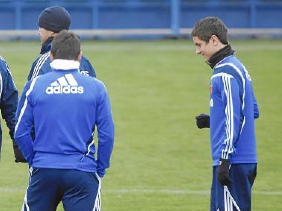 Ander Herrera, a la derecha, en el entrenamiento de ayer.