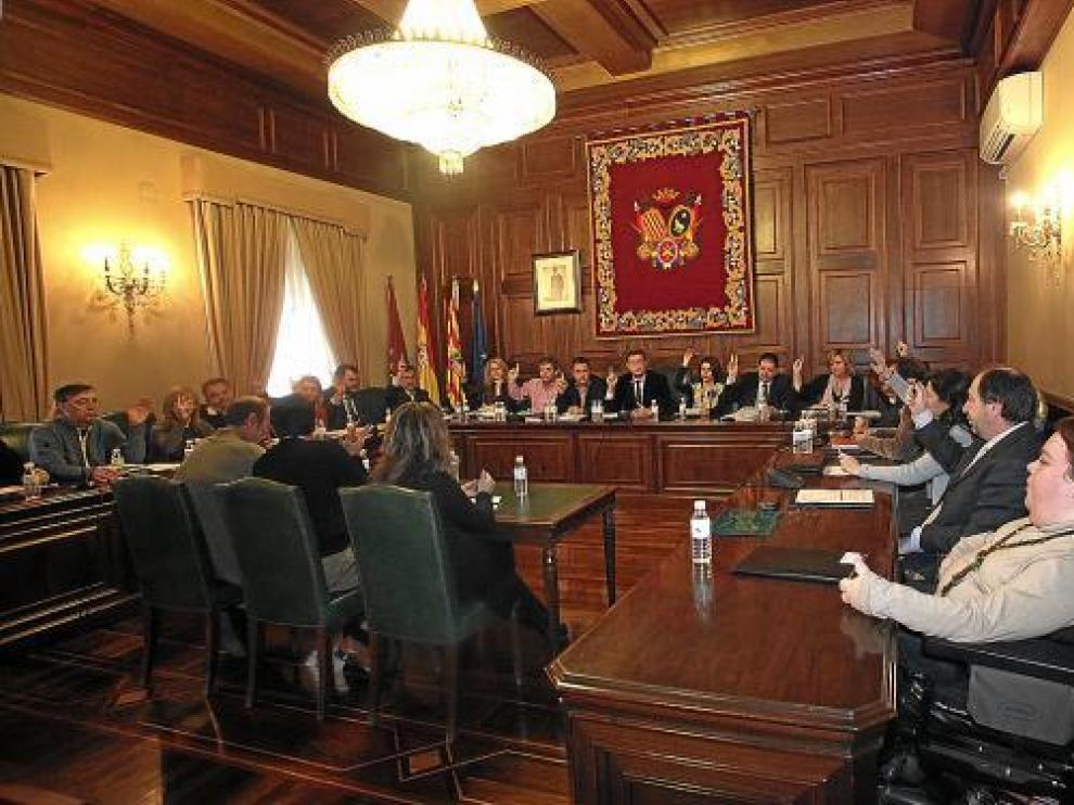 El pleno votó por unanimidad una modificación urbanística que posibilita el hospital del Planizar.
