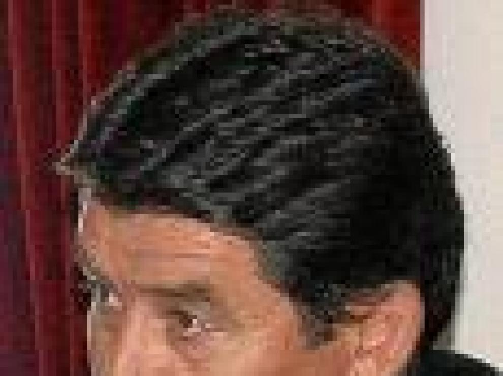 José A. Martínez.