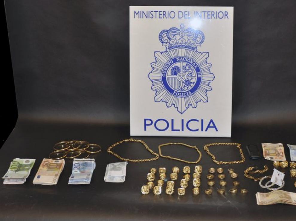 Material incautado a la banda
