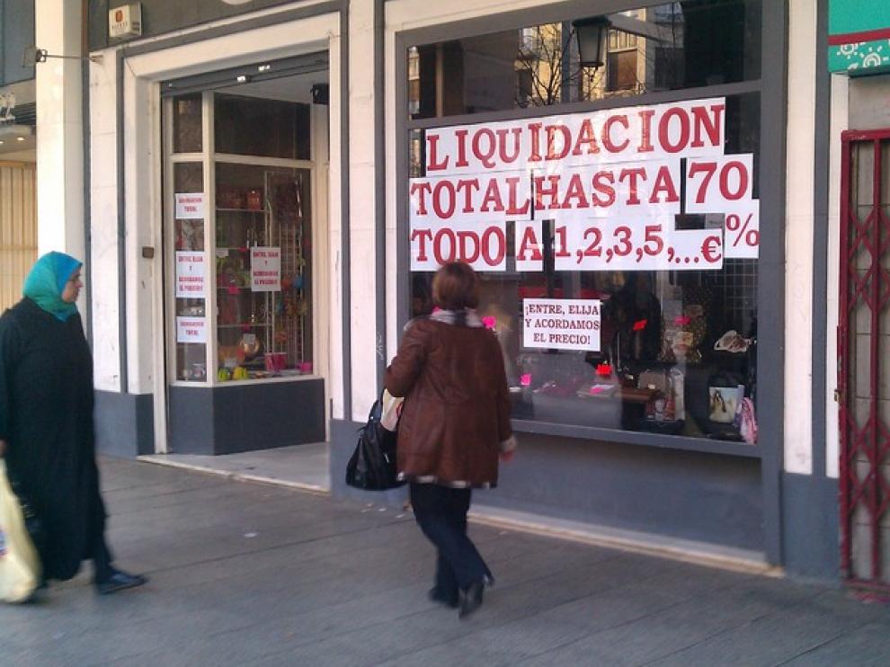 Escaparate de Comercial Millán