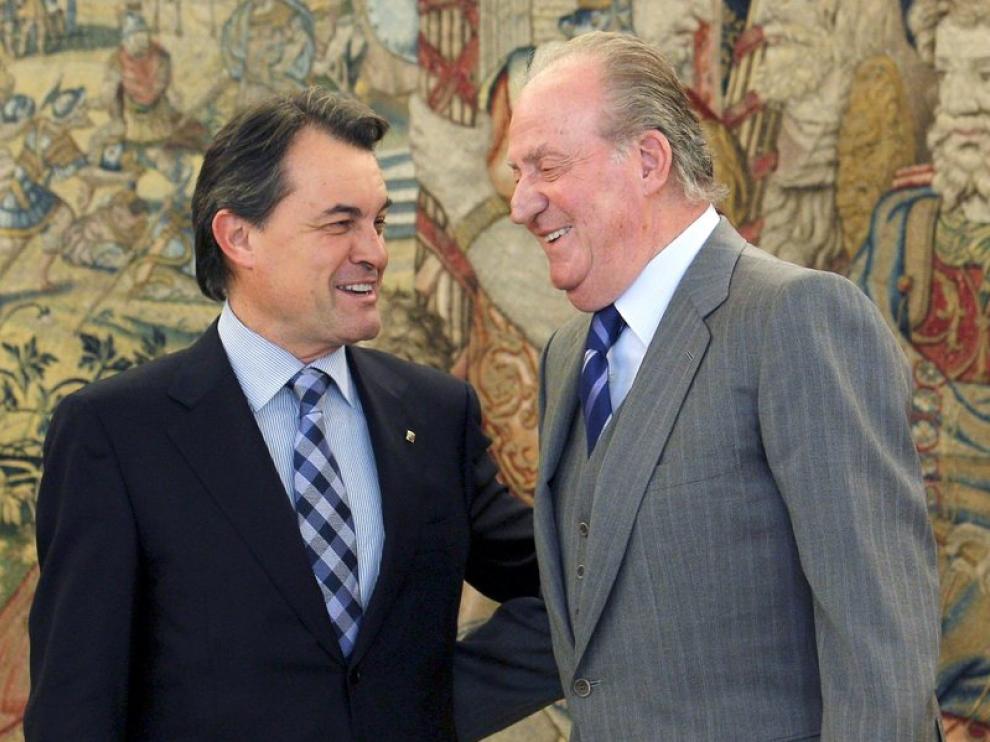 El Rey recibe a Artur Mas en la Zarzuela.