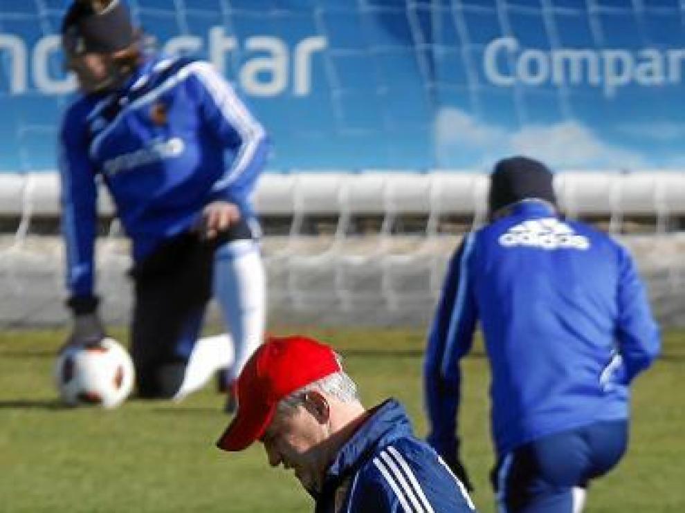 Javier Aguirre, en un entrenamiento del Real Zaragoza.