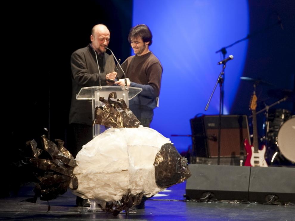 Pablo Ferrer recibió el premio en nombre Matías Uribe.