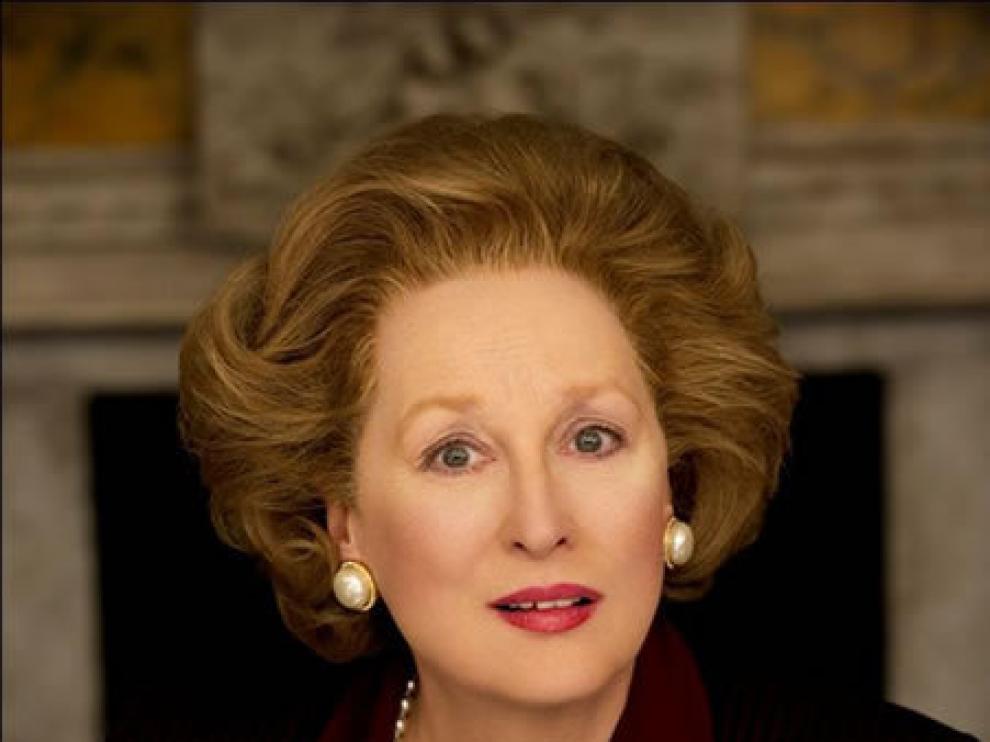 Meryl Streep caracterizada de la dama de hierro