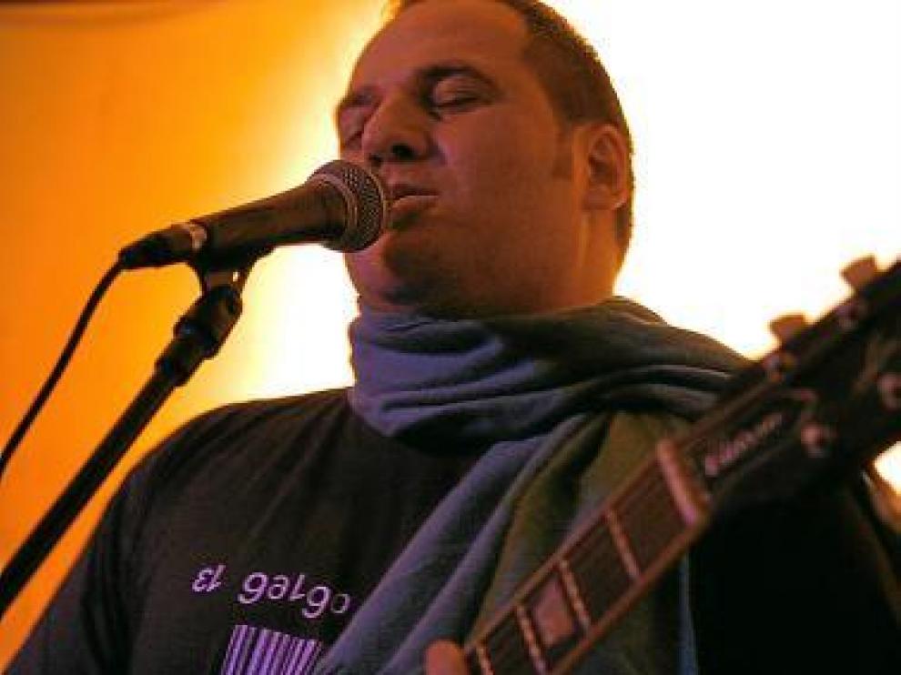 Rafa Domínguez, Guisante, en concierto.