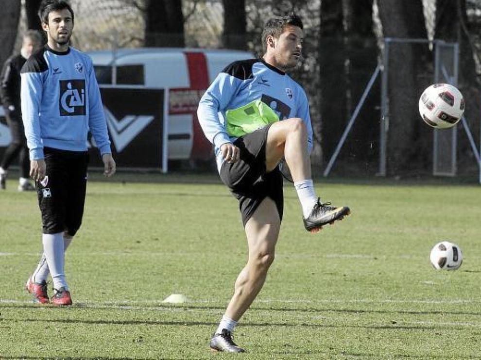 Marco Navas, ya completamente recuperado, durante la sesión de ayer.