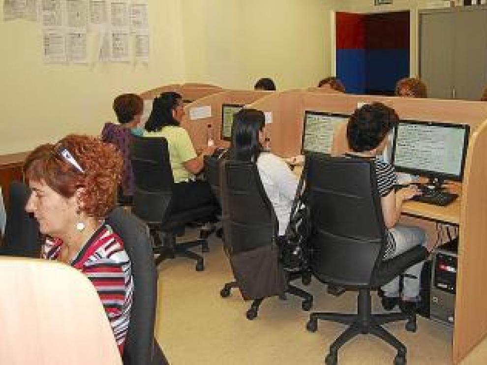 Las mujeres ocupan la mayoría de los contratos a tiempo parcial