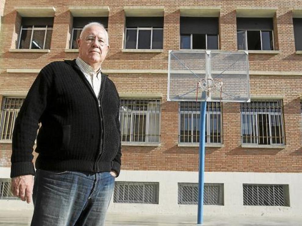 Alfredo Vizcarro, en las mismas canastas de San Viator donde jugaba con Alimentos Porta.