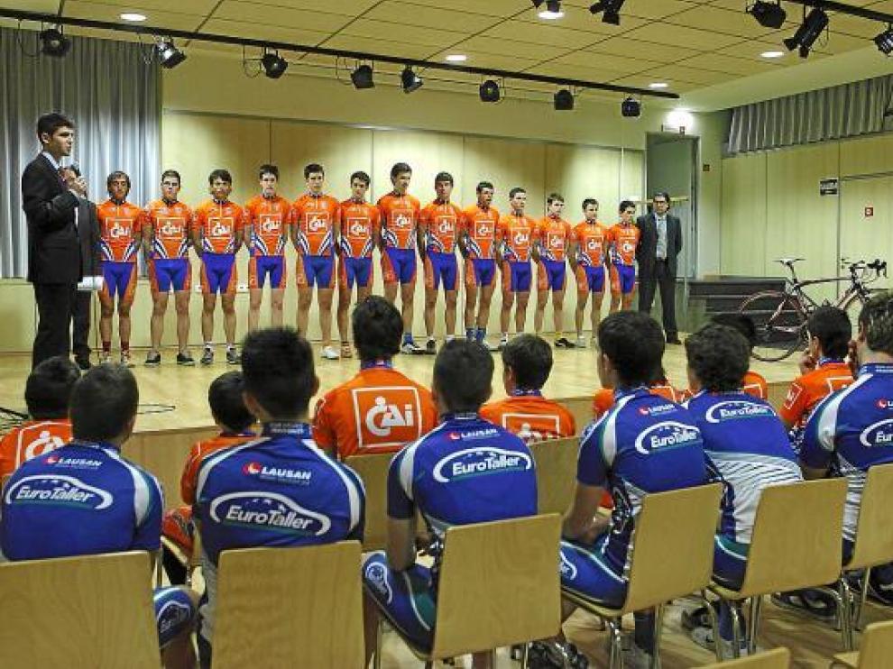 La formación del CAI-Club Ciclista Aragonés de la presente temporada.