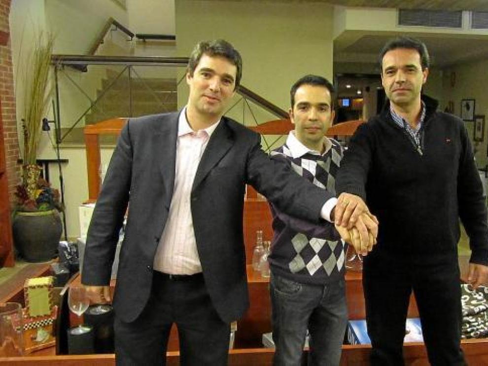 De izquierda a derecha, los candidatos del PAR en Barbastro, Monzón y Binéfar.