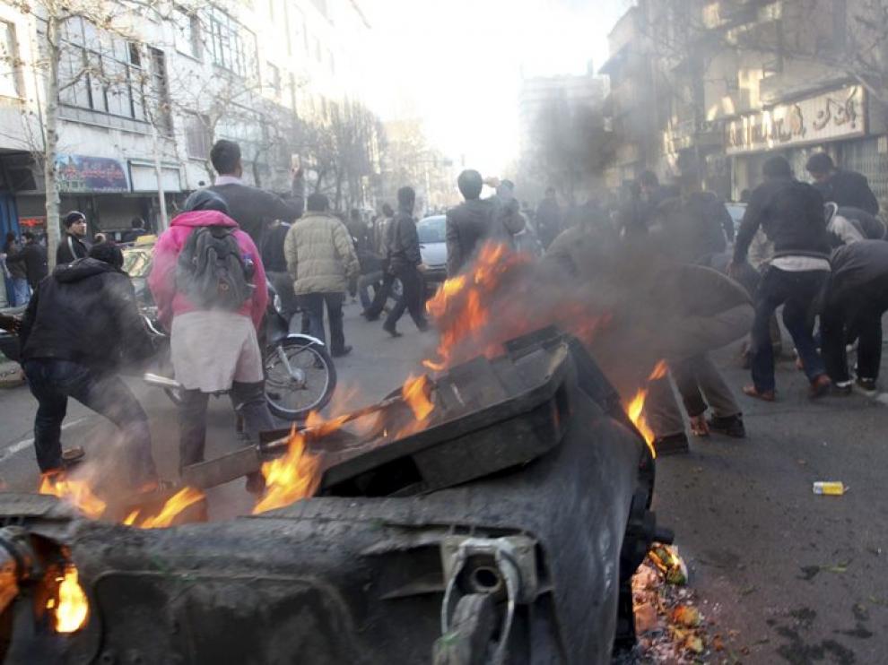 Disturbios en las calles de la capital iraní