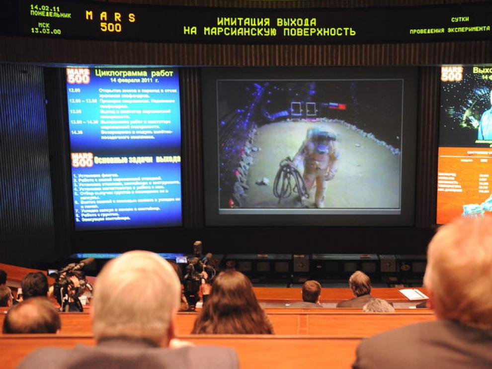 Sala de control del simulacro del viaje a Marte