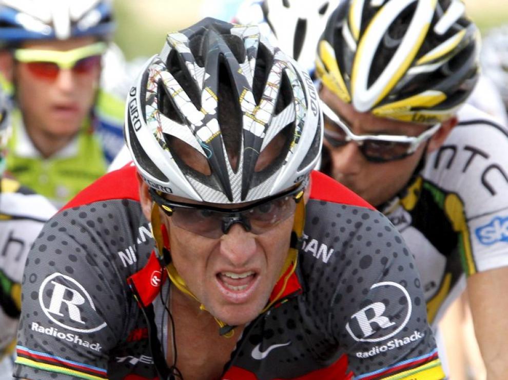 Lanc Armstrong durante una etapa del Tour de Francia de 2010