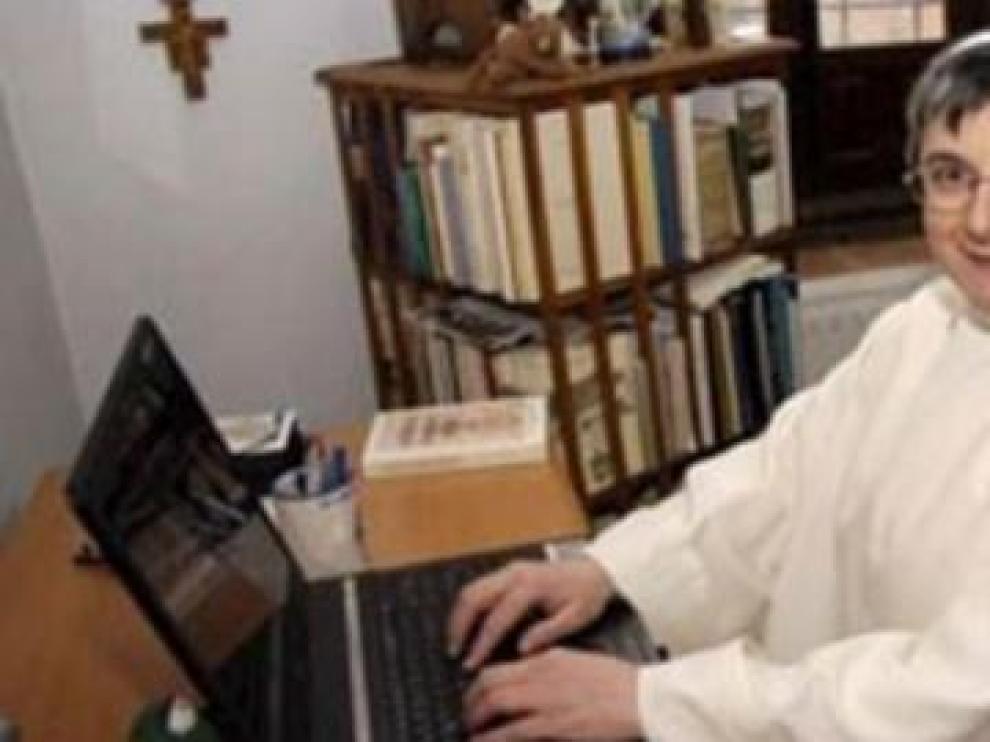 Echan del convento a 'Sor Internet' y se apunta al paro