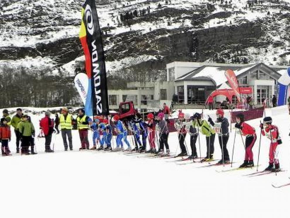 Las pruebas de esquí de fondo que se organizaron ayer en Somport.