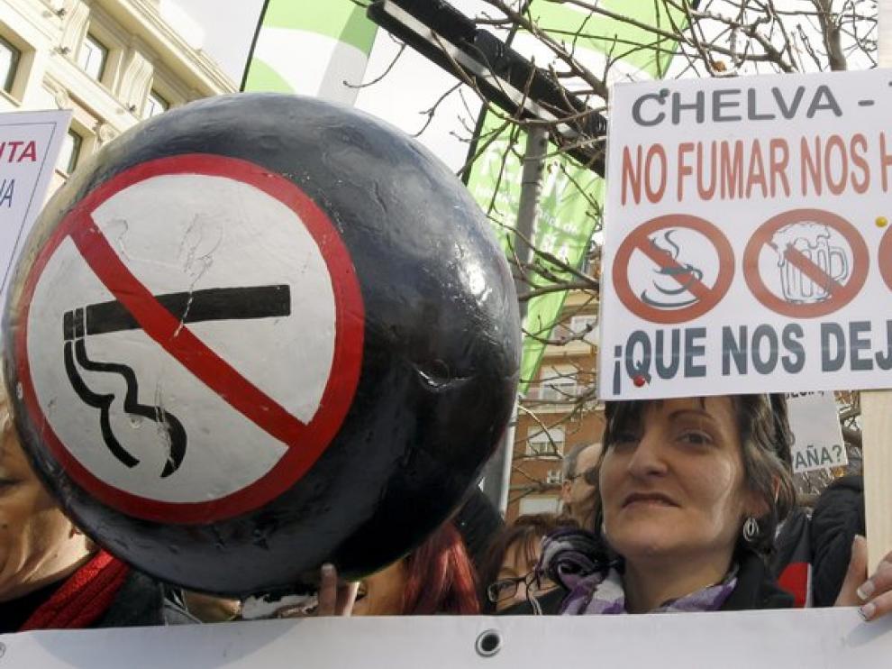 Hosteleros se manifiestan en contra de la Ley Antitabaco en Madrid
