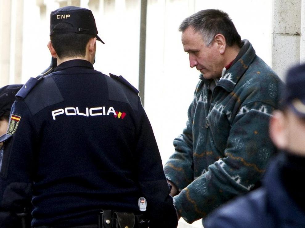 Santiago del Valle, principal acusado, tras la quinta jornada del juicio por la muerte de Mari Luz.