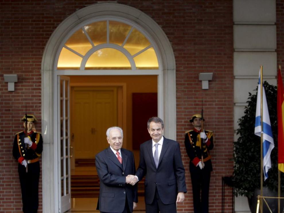 El jefe del Ejecutivo, José Luis Rodríguez Zapatero, y el presidente israelí, Simón Peres