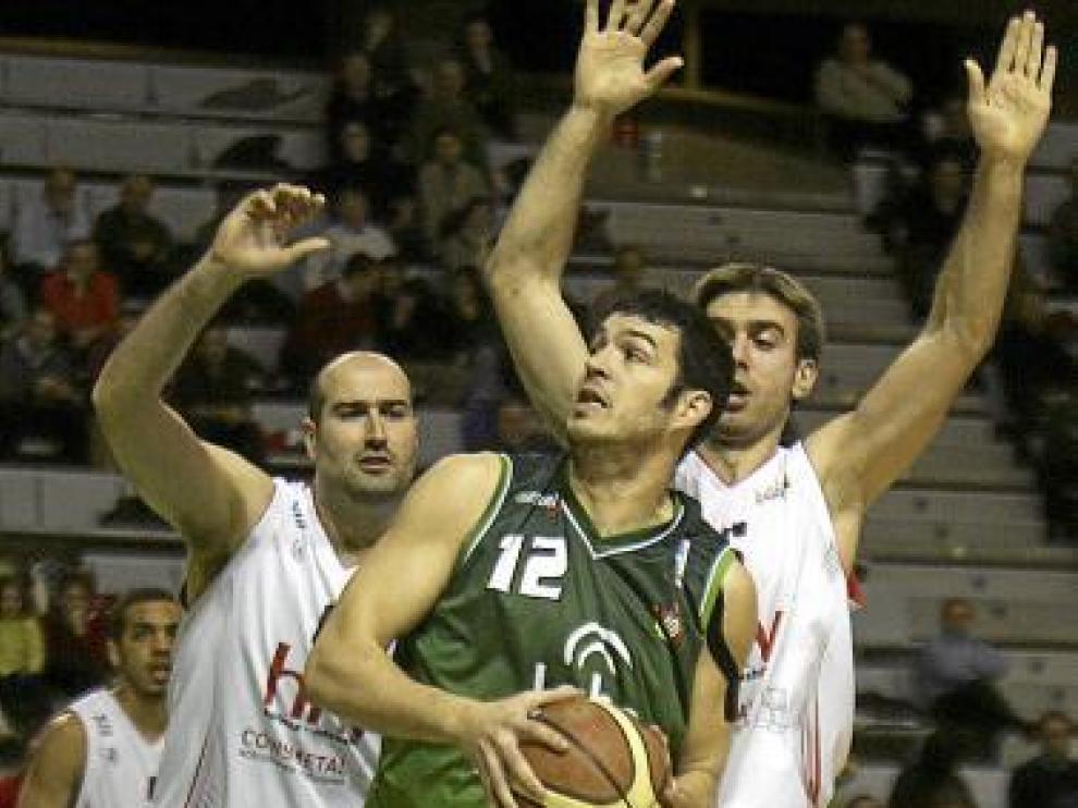 Howard Brown, en pleno esfuerzo ante el Navarra.