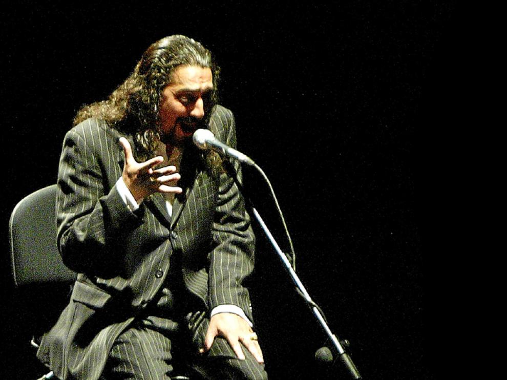 El Cigala, durante una actuación en directo en una gira anterior