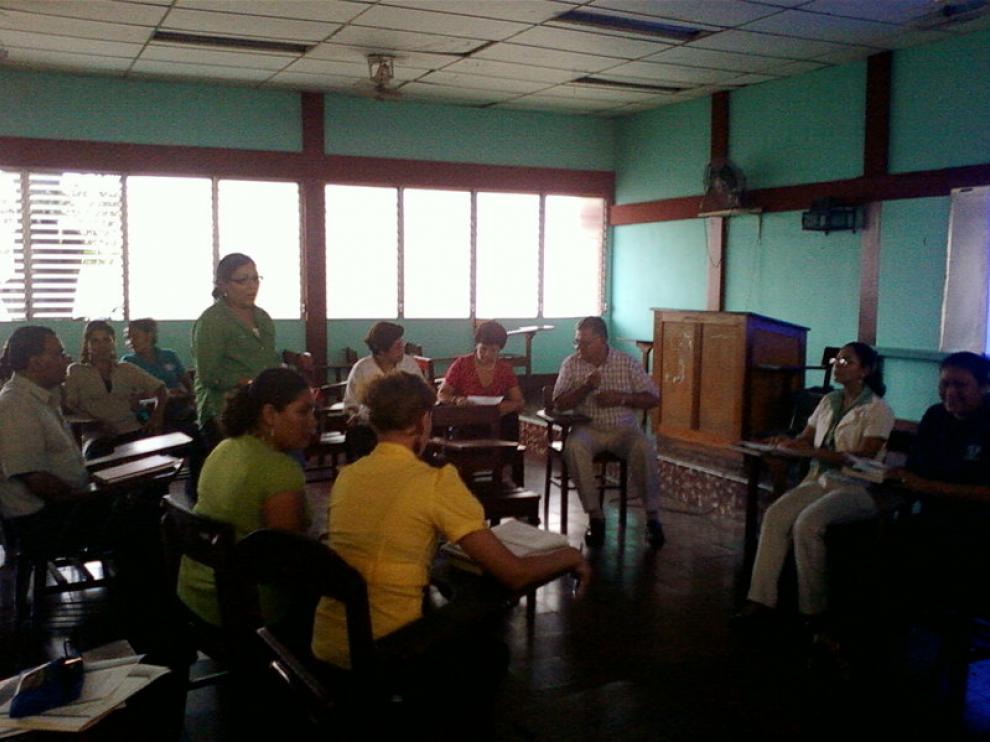 Una clase de educación de adultos en León (Nicaragua)