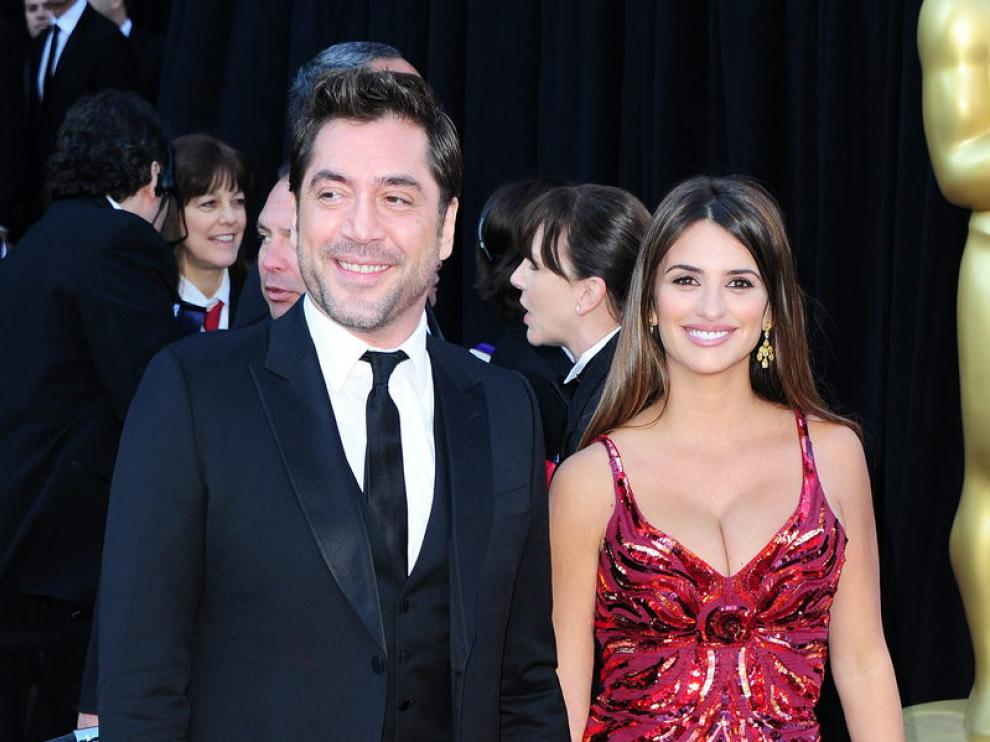 Javier Bardem y Penélope Cruz a su llegada al Teatro Kodak de Los Ángeles