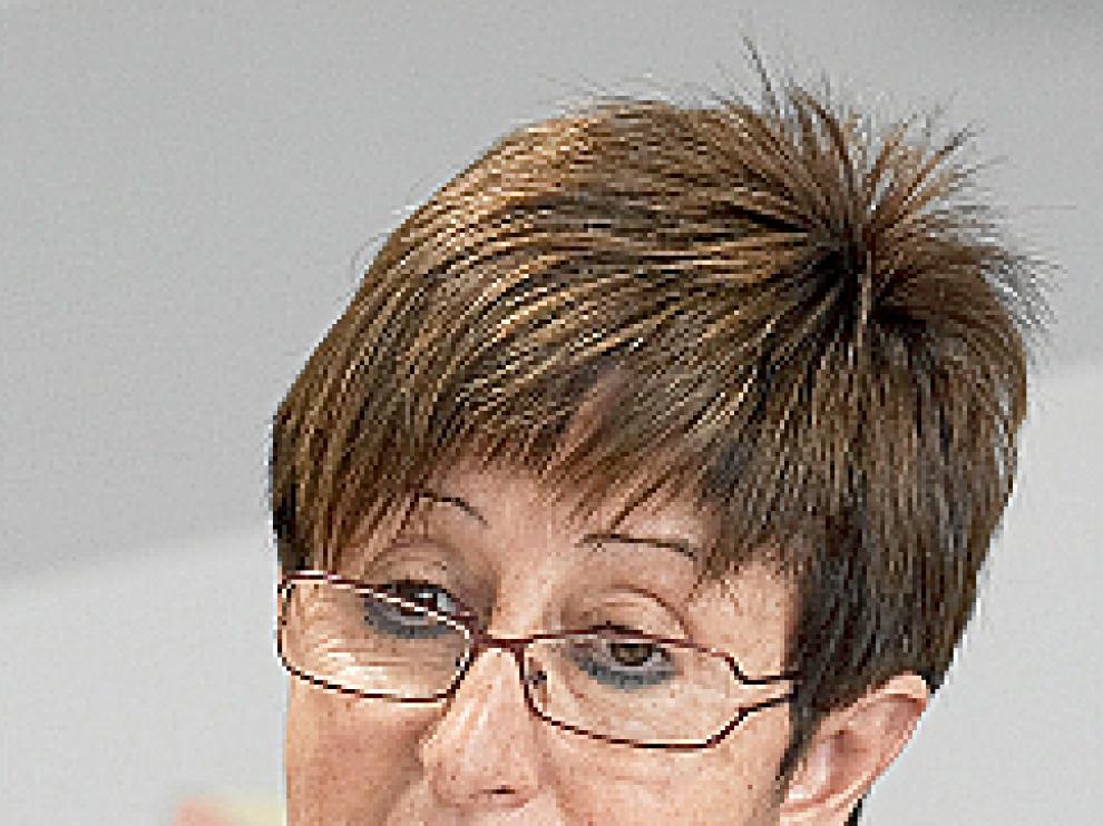 Luisa M. Noeno.