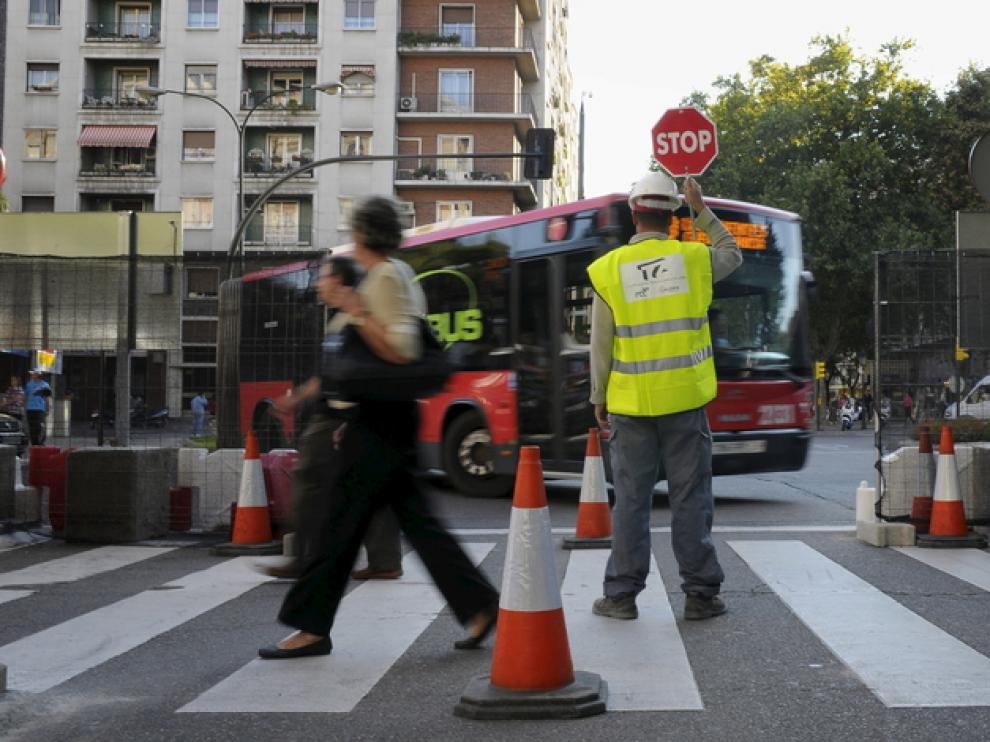 Desvío de un autobus por unas obras.