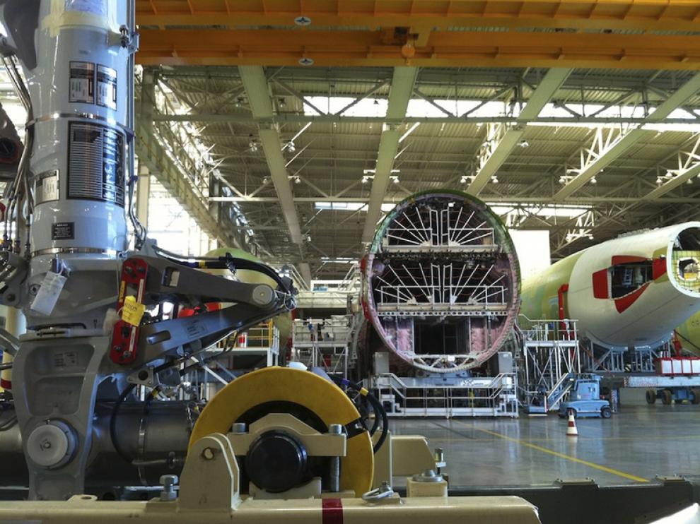 El sector aeronáutico precisa piezas de grandes dimensiones y altas prestaciones. Proceso de fabricación de un avión Airbus