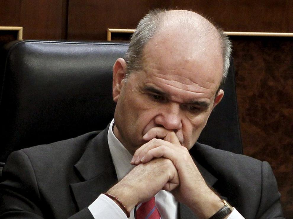 Manuel Chaves en su escaño durante la sesión del control al ejecutivo en el Pleno del Congreso