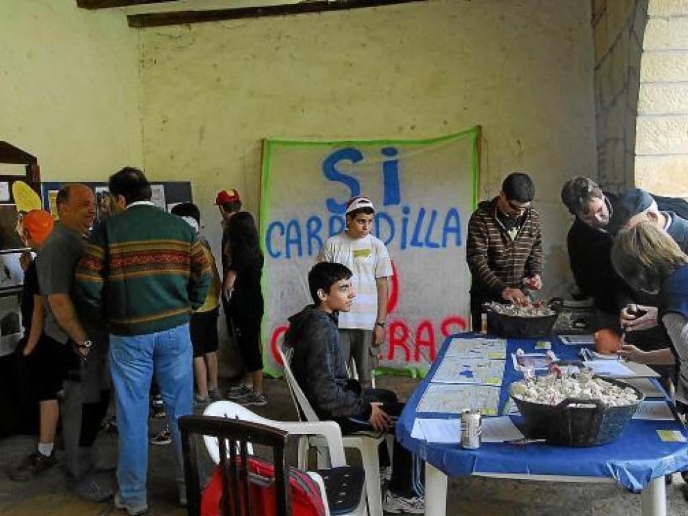 La asociación colocó una mesa informativa, paneles y fotos de las posibles afecciones.