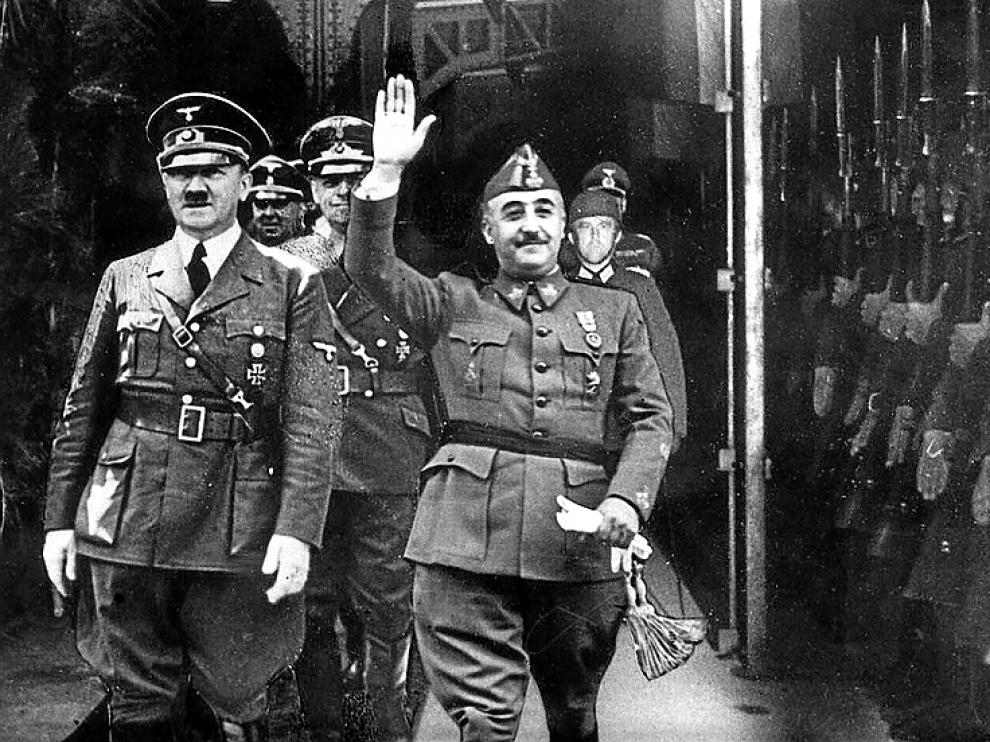 La famosa foto, manipulada, de Hitler y Franco.