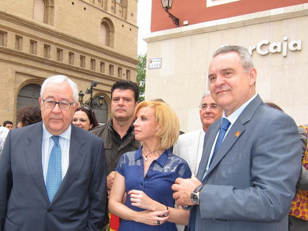 Alfredo Boné junto a José Ángel Biel y Rosa Santos en un acto electoral del PAR