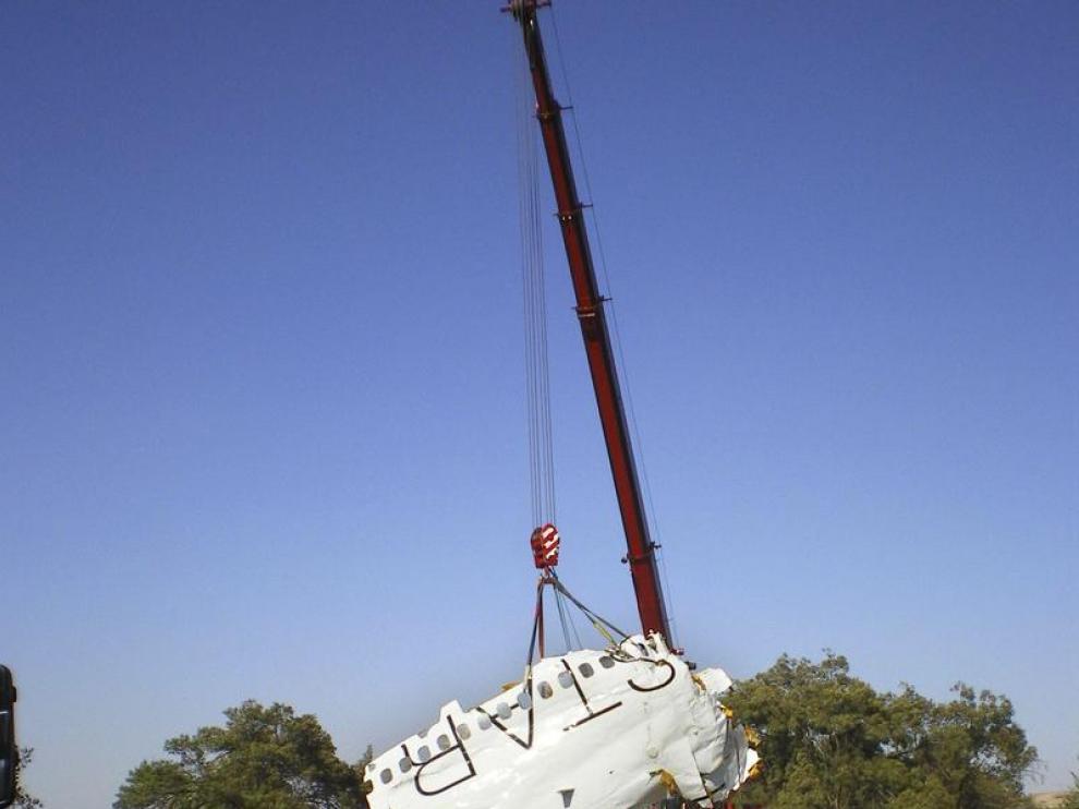 Restos del fuselaje del avión de Spanair siniestrado en agosto de 2008 en Barajas
