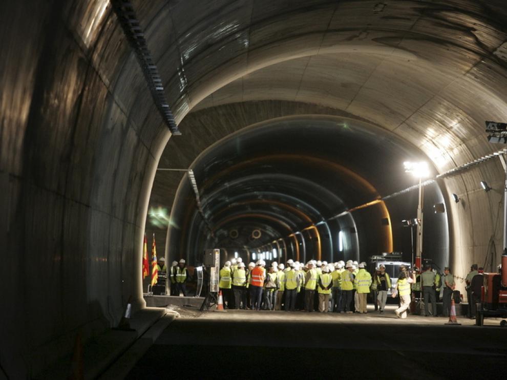 Visita ayer a uno de los dos túneles incluidos en este tramo y cuya ejecución ya está muy avanzada.