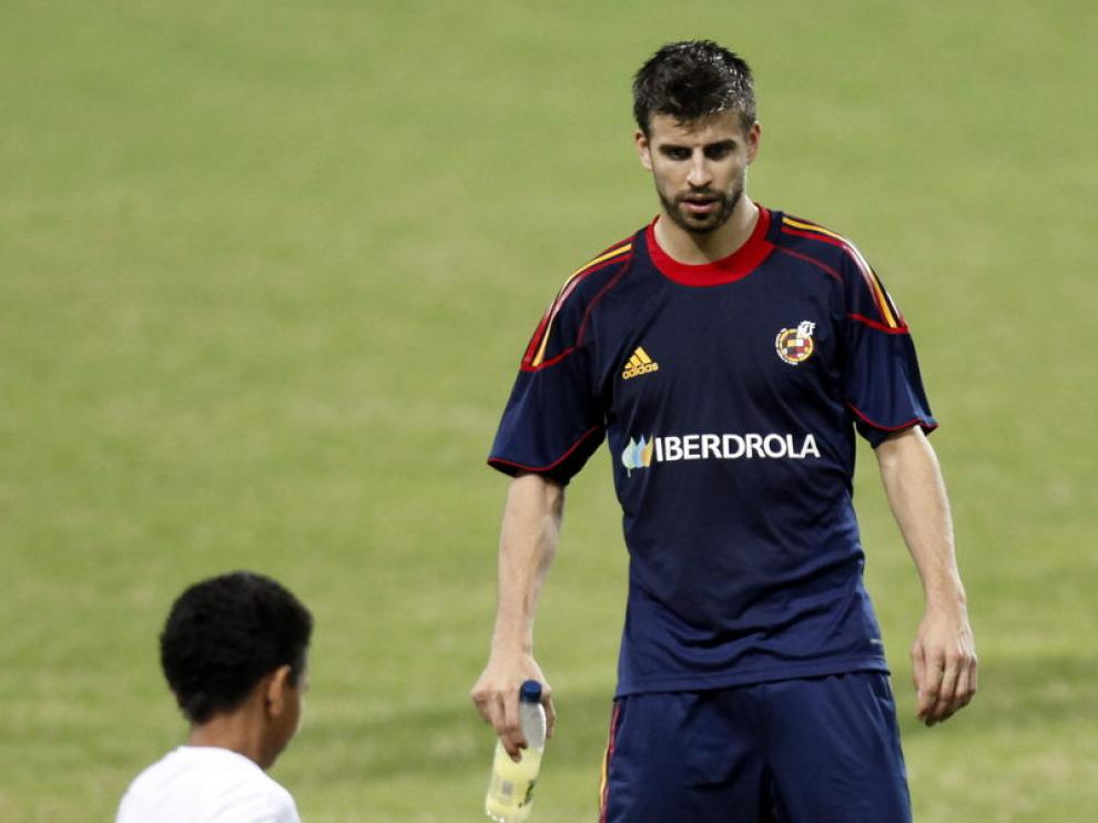Piqué, central del FC Barcelona, con la camiseta de España