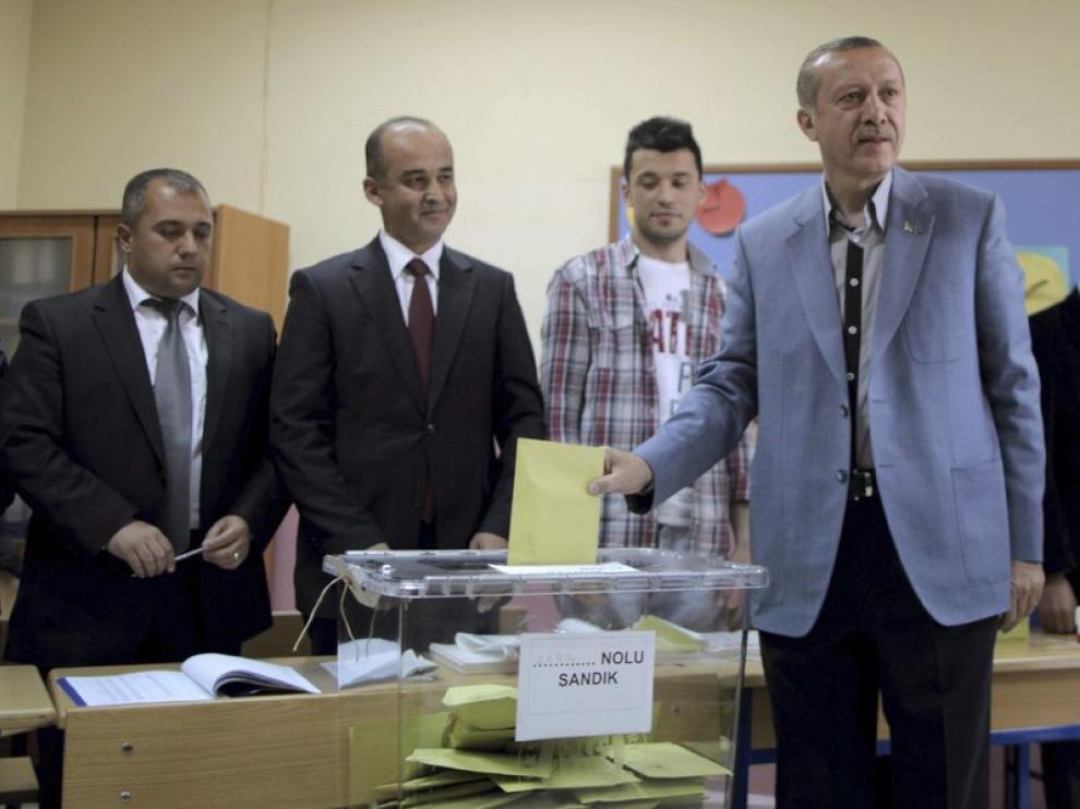 Erdogan, en su cita con las urnas