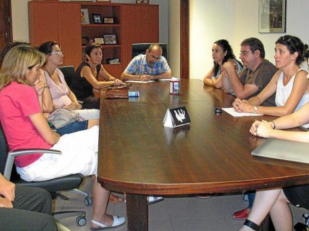 Unos 60 vecinos de Tamarite de Litera sufren una intoxicación alimentaria en una cena