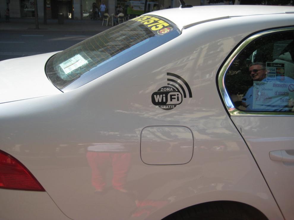 Un taxi con wifi