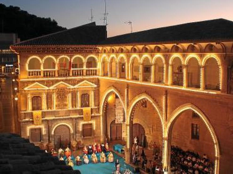 La Casa Consistorial y la Lonja de Alcañiz