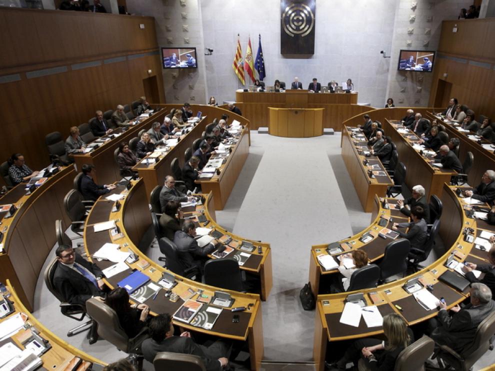 Pleno de las Cortes de Aragón, en imagen de archivo