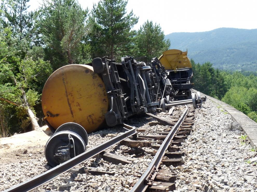 Imagen de archivo del descarrilamiento de un tren entre Jaca y Canfranc