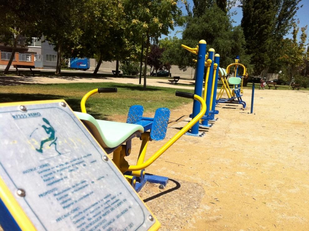 Uno de los gimnasios al aire libre de Zaragoza.