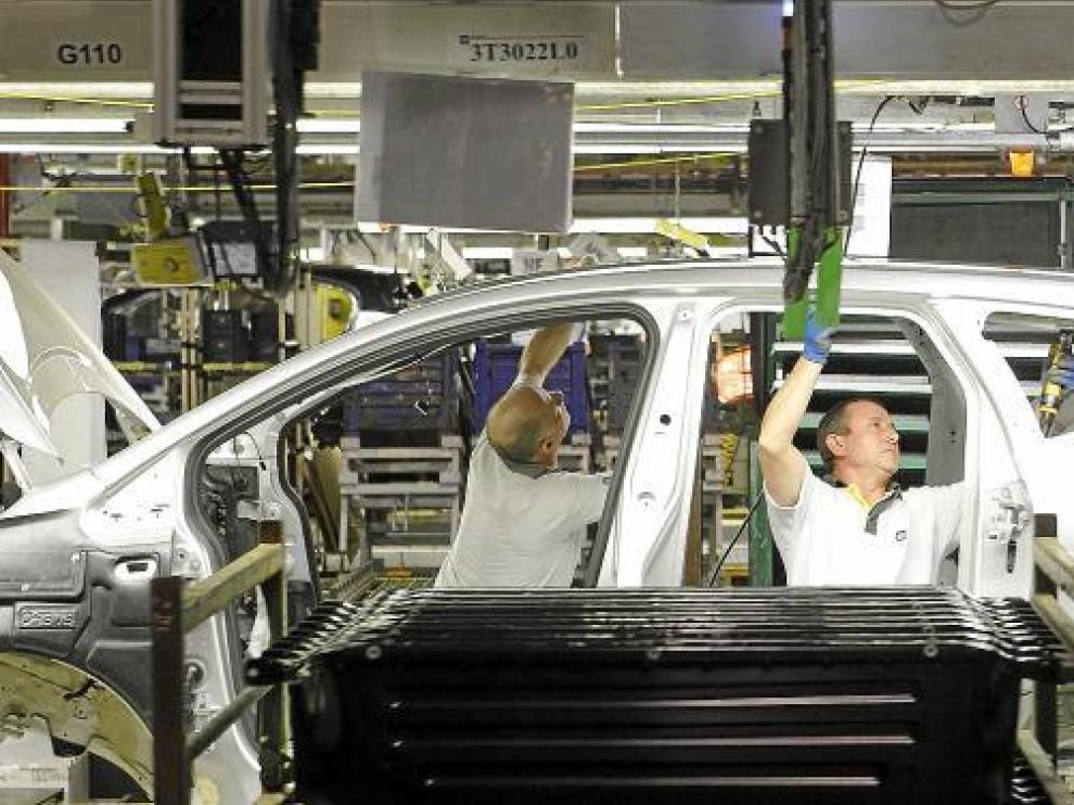 Imagen de 2010 de la cadena de montaje de la fábrica de GM en Figueruelas.